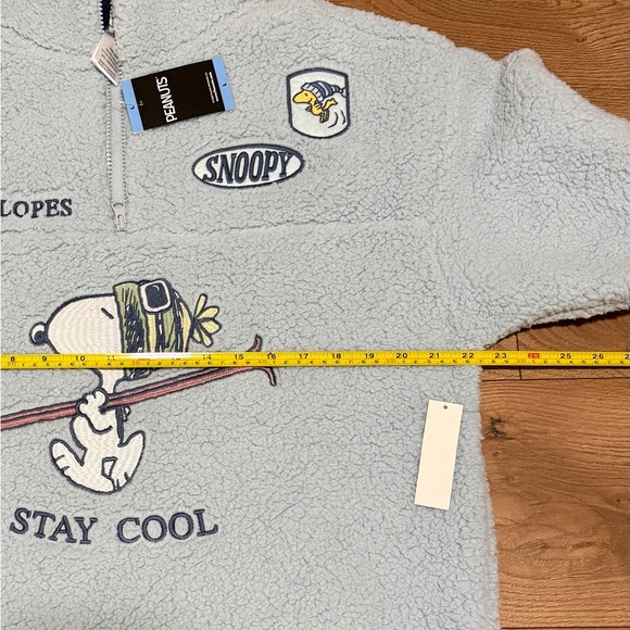 Snoopy Peanuts Sherpa Pullover Womens L Light Blue 1/4 Zip Stay Cool NWT - Picture 8 of 9